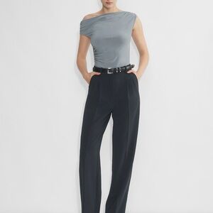Aritzia the effortless pant